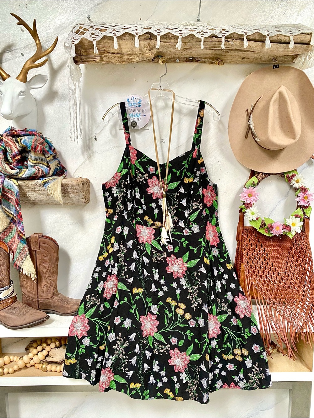 Farmhouse/folk vibe boho dress enchanting floral prairie cottagecore feel